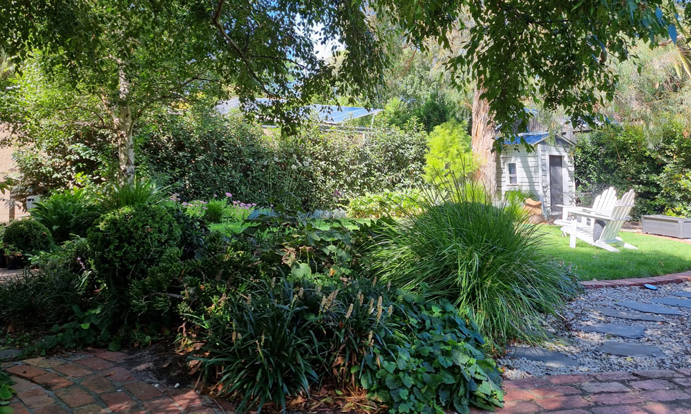 qualified gardener alex thompson